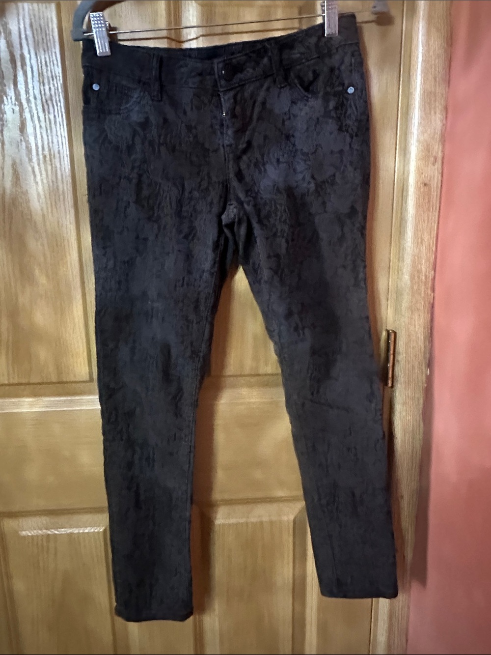 Simply Vera Vera Wang Black Floral-Textured Skinny Jeans